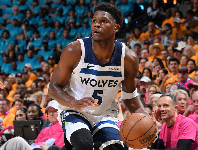 NINE GAMES-NBA官方赞永远可以相信他！华子火线复出18分 决战半节11分救主